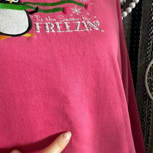 Vintage Christmas Winter Penguin Grannycore Double Crewneck Pink Sweatshirt - Image 5