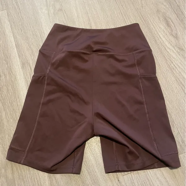 Gymshark brown pocket shorts - Image 3