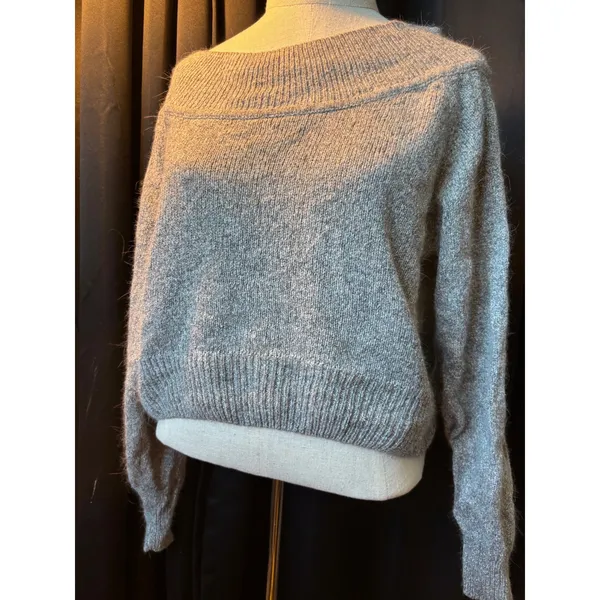 Anchor Blue‎ Silk Angora Blend Gray Boat Neck Off Shoulder Crop Sweater Medium - Image 2