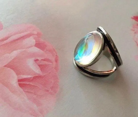 Moonstone Ring, Size 8 Silver - Image 3