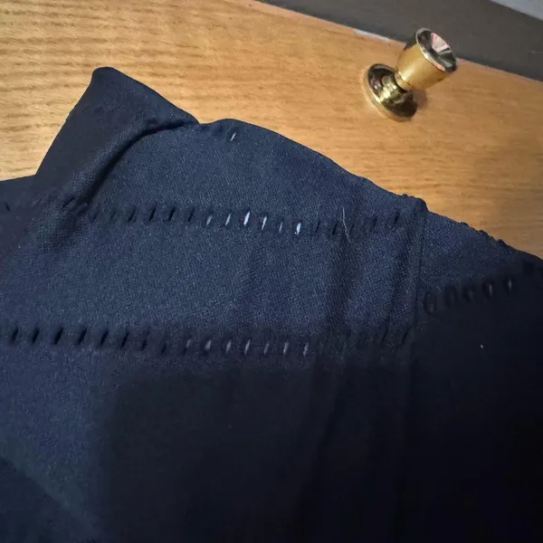 Black Leggings with Textured Design New Halara 7/8 - Image 2