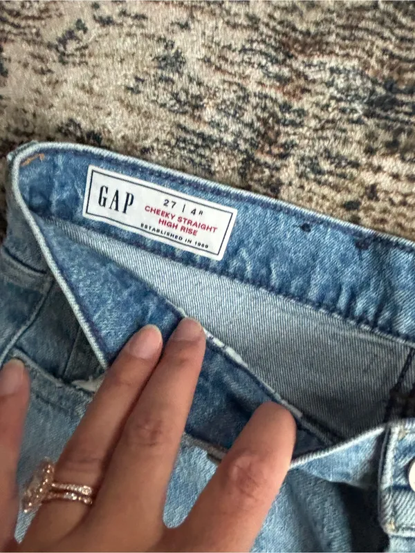 Gap cheeky straight high rise jeans - Image 3