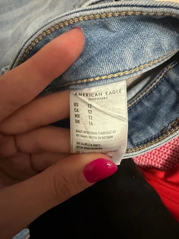 American Eagle Jean Shorts - Image 3