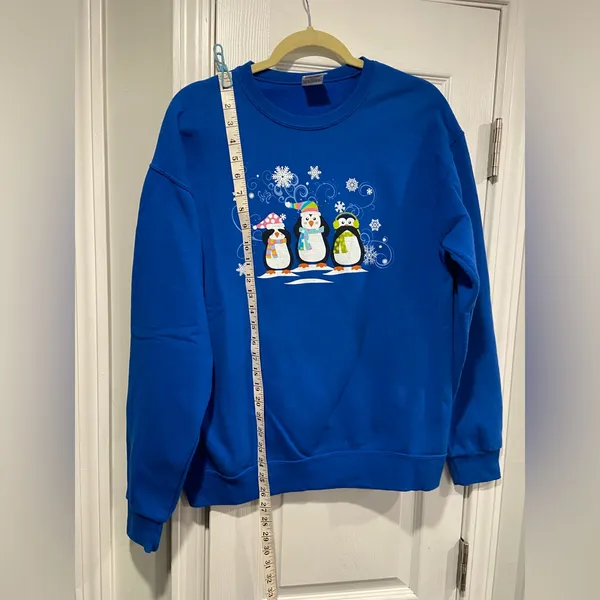 Jerzees Size M Blue Crew Neck Graphic Print Sweatshirt Penguins Snow Ski Winter - Image 5