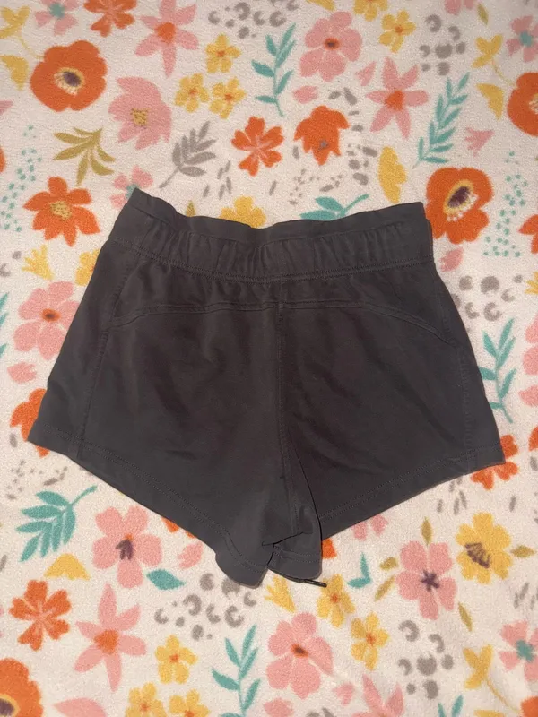 Ododos Shorts Gray Size XS - Image 3