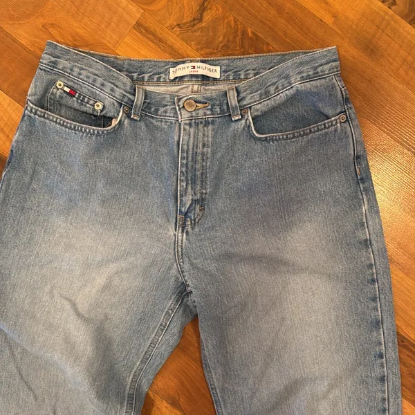 Tommy Hilfiger light wash denim jeans‎ women’s size 10 - Image 2
