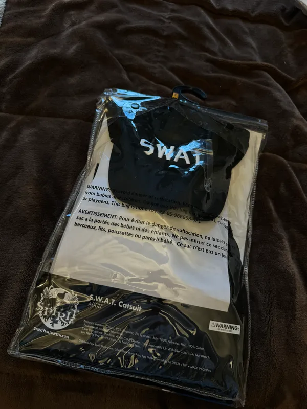 Spirit Halloween Halloween Swat Costume - Image 4