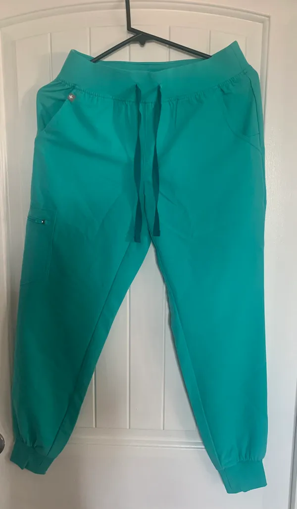 FIGS ZAMORA CARGO SCRUB PANTS - Image 10