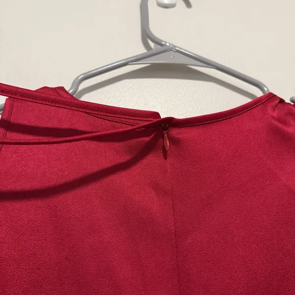 MaxMara NWT Satin Red Cut-Out Cap Sleeve Cold Shoulder Mini Dress Size 2‎ - Image 4