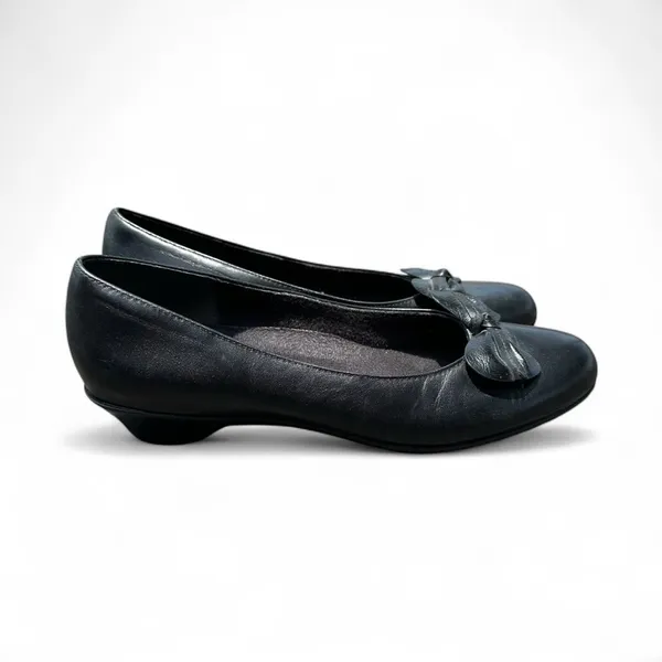 Munro Women’s Size 10 Black Leather Bow Ballet Flats Low Heel Comfort Shoes - Image 3
