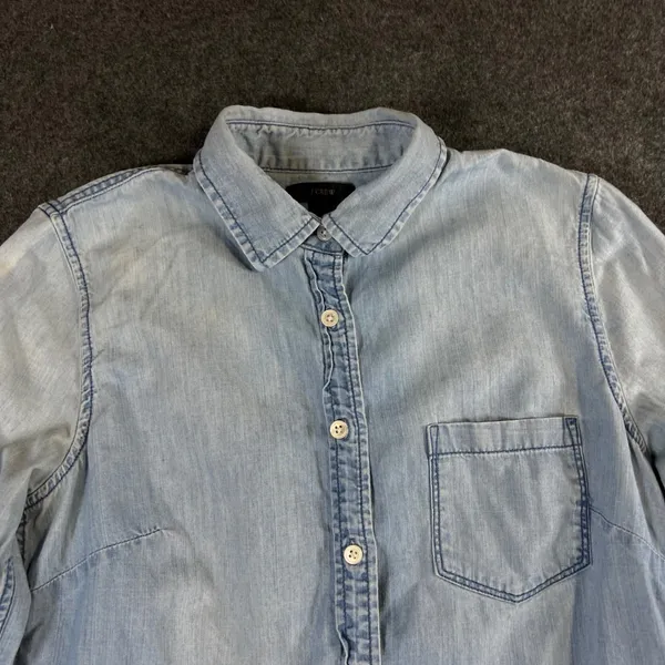 J.Crew Womens‎ Light Wash Chambray Denim Button Down Shirt Size 4 Long Sleeve - Image 9