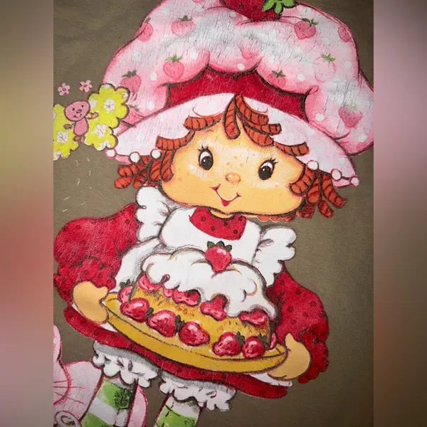 Strawberry shortcake 2023 graphic tee Green - Image 4