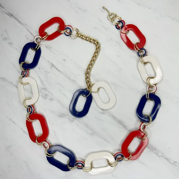 Vintage Red White Blue Plastic Chain Belt Medium/Large (M/L) ✨ - Image 2