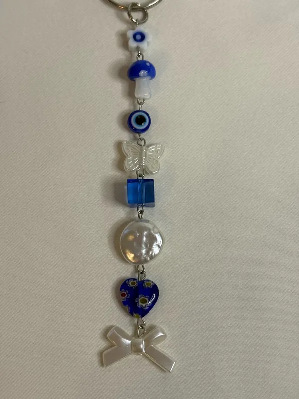 Handmade Blue/White Beaded Keychain - Image 3