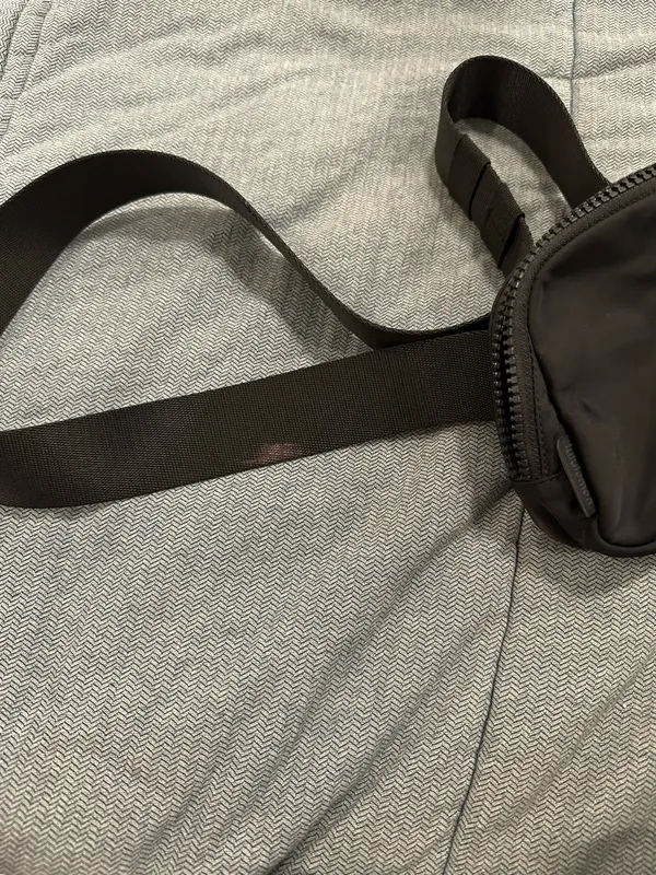 Black Lululemon Belt Everywhere Bag 1L - Image 4