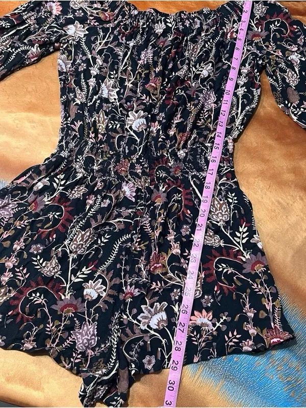 Free People Pretty and Free Floral Romper off the shoulders medium - Image 9