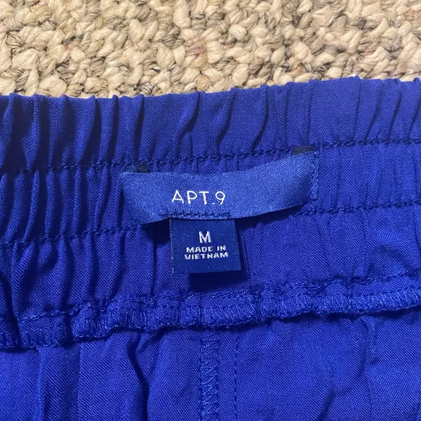 Target Womens Royal blue flowy shorts - Image 3
