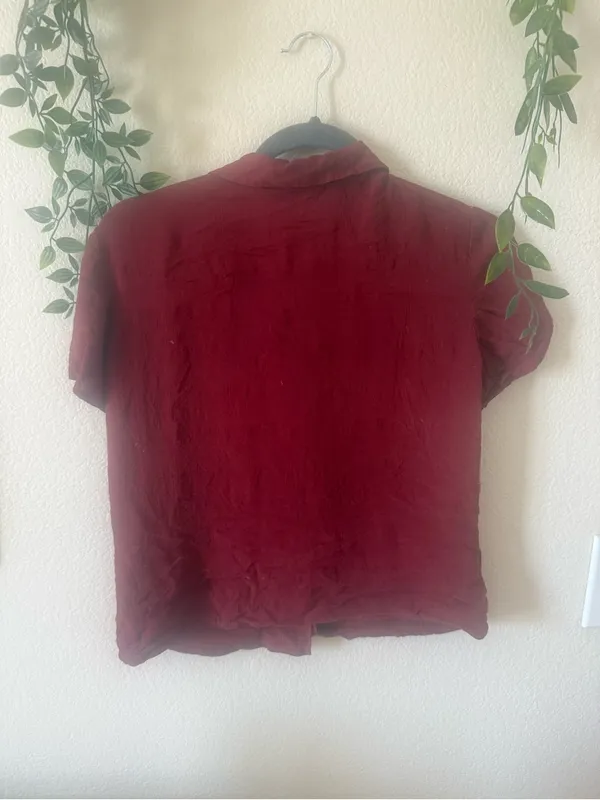 Tommy Bahama 100% silk Short-Sleeve Button Down Shirt in Deep Burgundy - Image 2