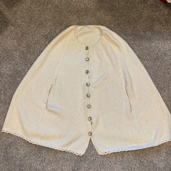 Cream Knit Button - Image 6