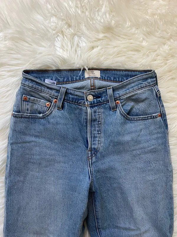 Levi’s 501 Curve Women’s Blue Denim Straight Jeans Size 26 - Image 3