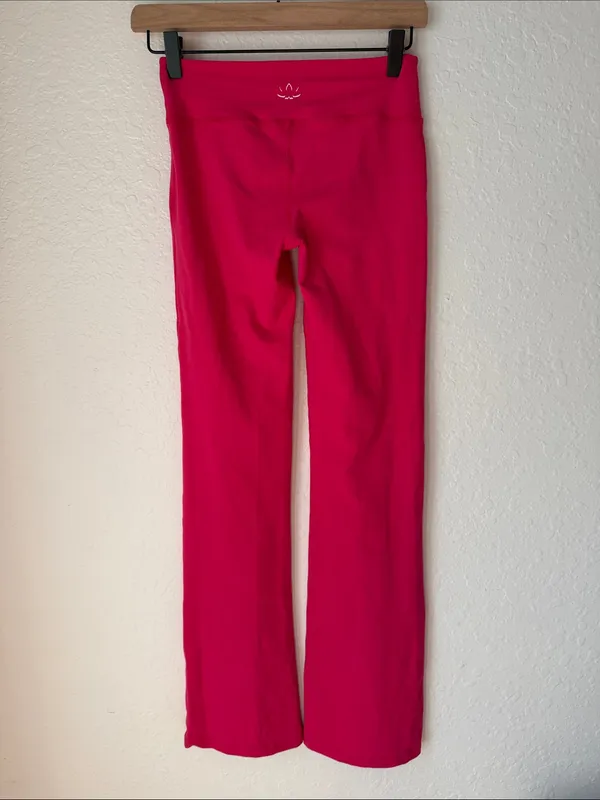 Beyond Yoga Hot Pink Flared Lounge Pants Size Small - Image 2