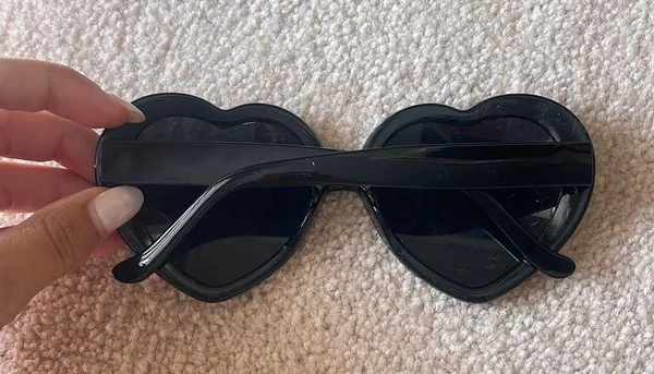 Quay Australia Sunglasses - Image 2
