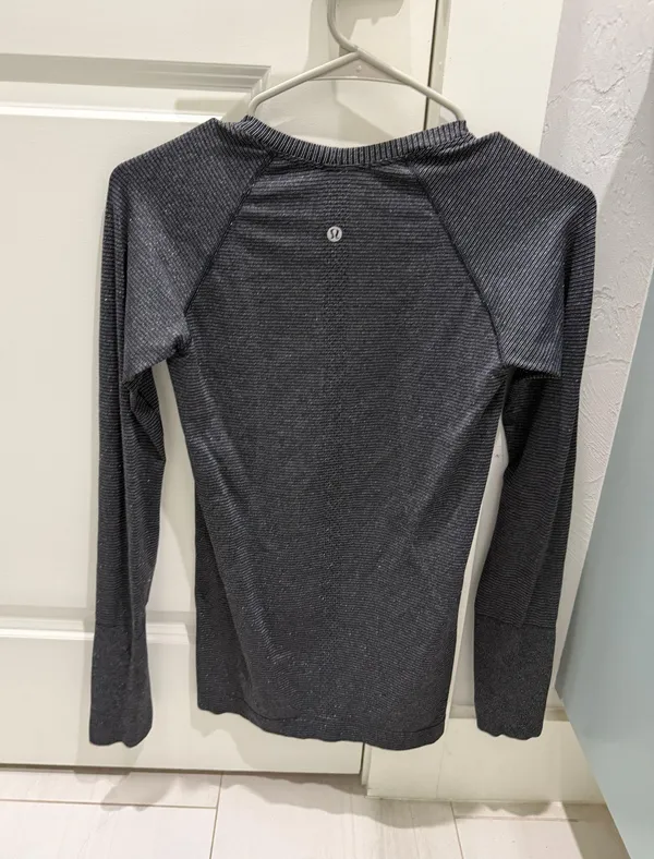 Lululemon Swiftly Tech Long Sleeve - Image 2