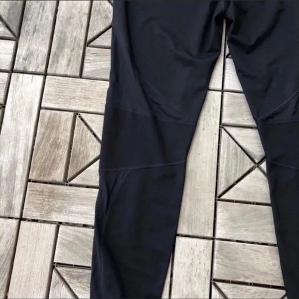 Fabletics Demi Lovato Black Side Mesh Leggings Size 1X - Image 4