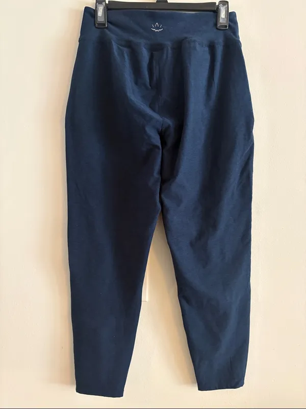 Beyond Yoga Spacedye Everyday Pants Women’s Size Medium Navy Blue - Image 2