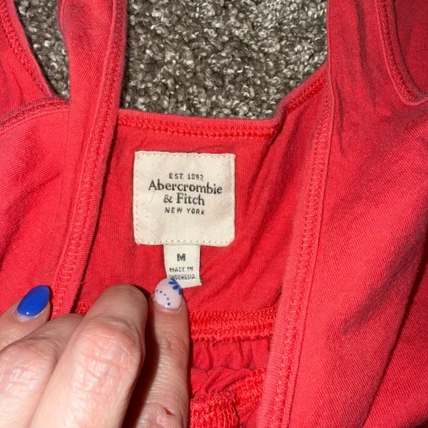 Abercrombie‎ & Fitch Babydoll Tank Top Womens Medium Red Excellent Tie Front Tie - Image 2