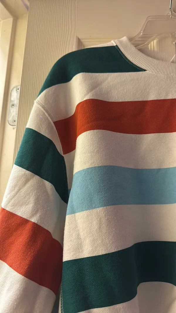 Champion Cropped Sweatshirt - Image 2