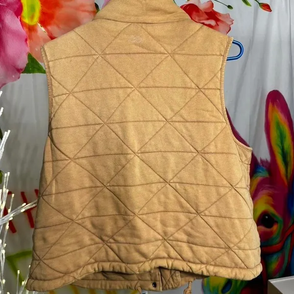B82. Calia by Carrie Underwood tan quilted vest with fur trim - Image 4