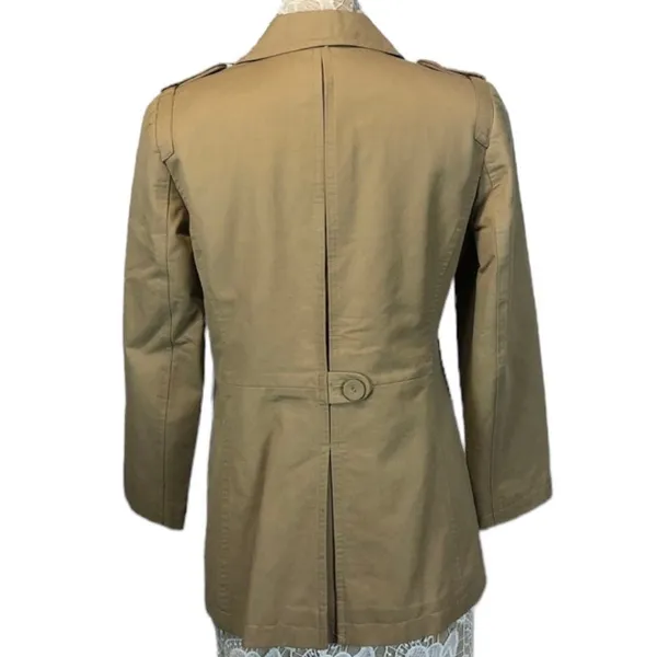 Ann Taylor Classic Short Trench Khaki Coat Epaulets, pleated back size 10 petite - Image 2