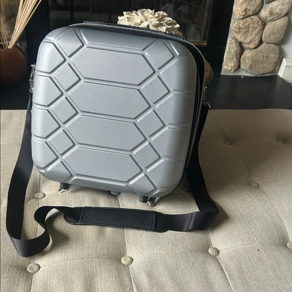 Aimee Kestenberg Grey Mini Hard-case Travel Luggage Bag - Image 3