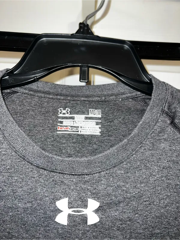 Under Armour Women's Dark Gray Long-Sleeve Performance Top - Image 3