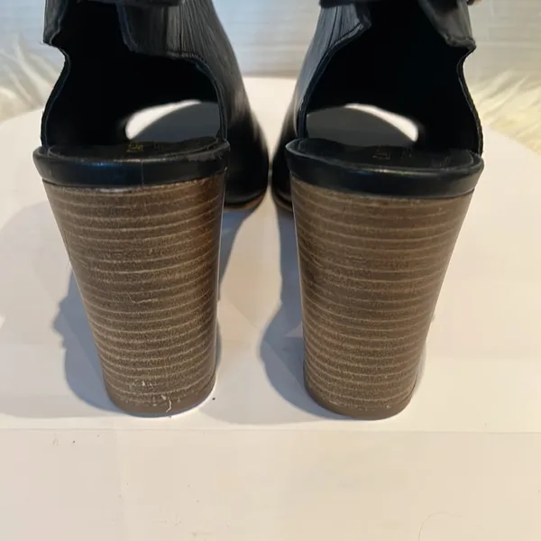 KURT GEIGER Leather Peep Toe Heel Sandals Women's size 40. - Image 5