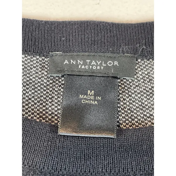 Ann Taylor Factory Sweater Size M Black White Polka Dot Faux Ruffle Shirt Tail - Image 2