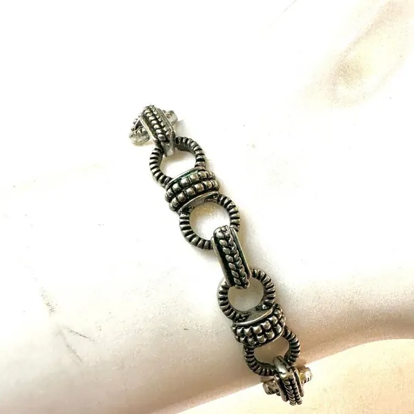 Silver tone bracelet with rhinestone heart charm - Image 8