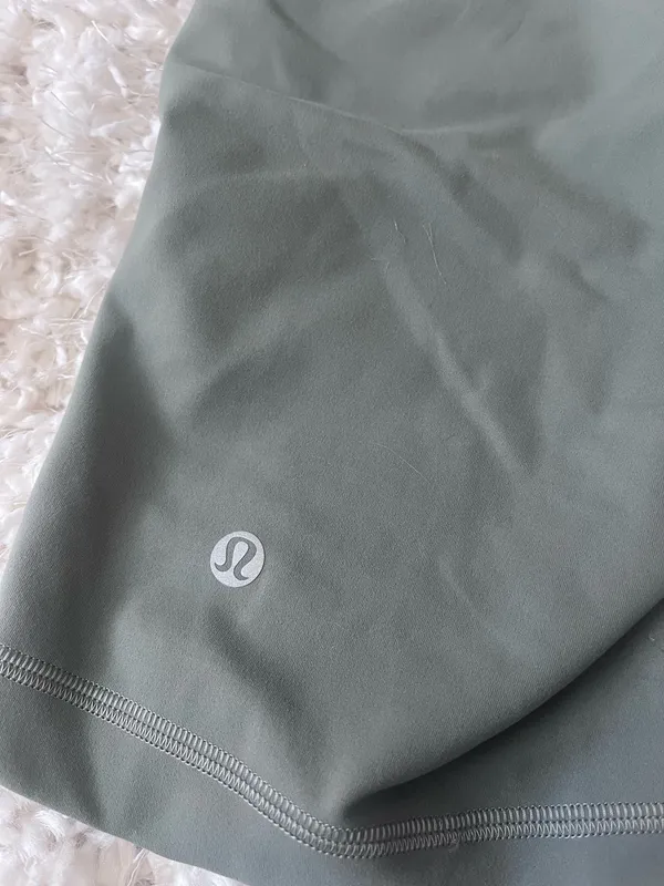 Lululemon High-Rise Shorts Wunder Train 6" - Image 5