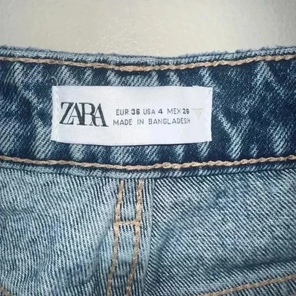 Zara Distressed Skinny Jeans Size 4 Blue Wash Y2K Casual Everyday‎ Denim - Image 7