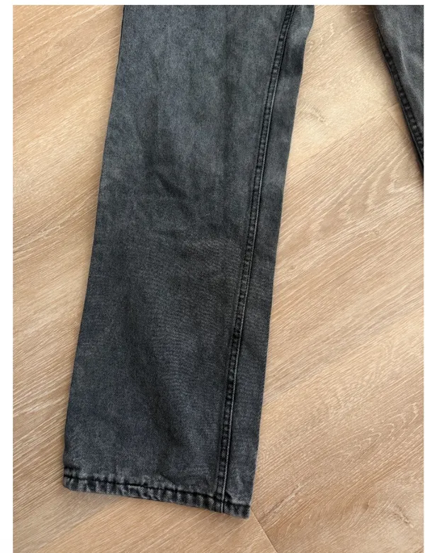SHEIN Dark Gray Acid-Wash Straight-Leg Jeans Size M - Image 2