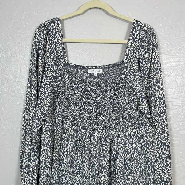 Motherhood Maternity Women XL Blue White Smocked Babydoll Top Long Sleeve - Image 3