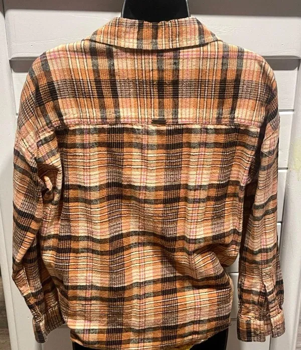 Women’s Billabong Button Up Flannel - Image 2