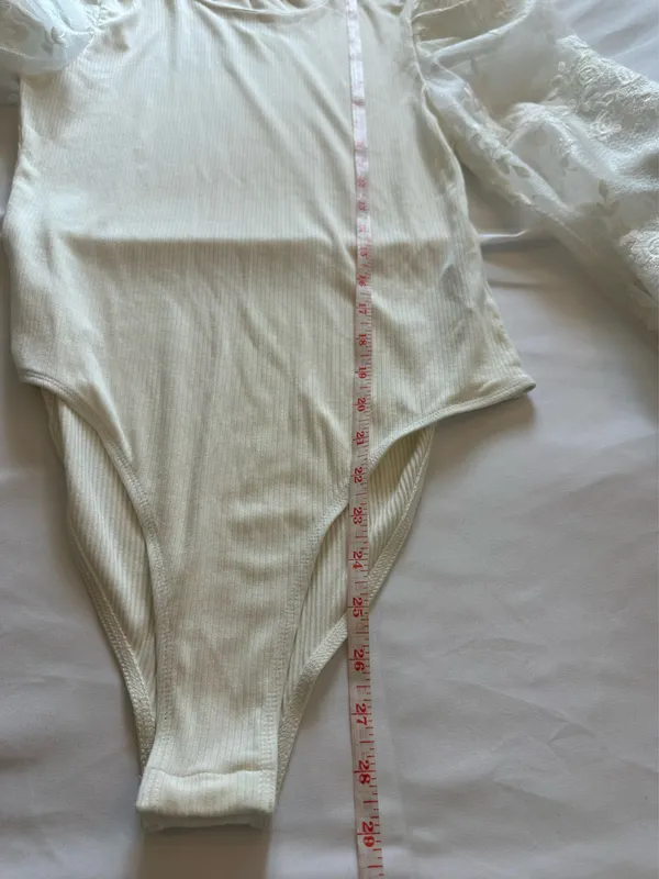 Bodysuit women’s ivory lace sleeve size, medium - Image 6