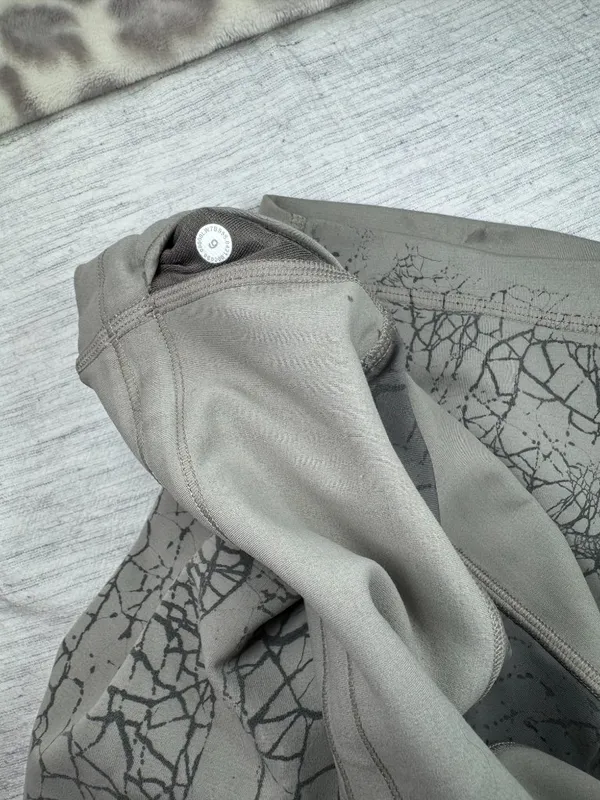 Lululemon Wunder Train High-Rise Short 8" - Image 4