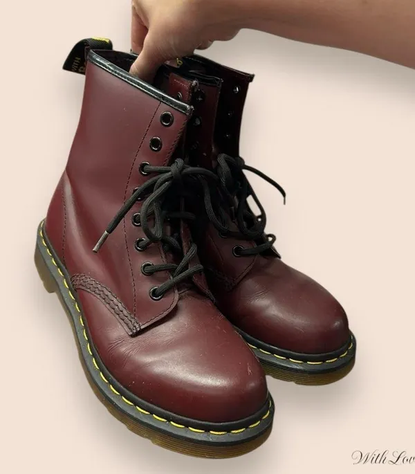 EUC Dr. Martens 1460 SMOOTH LEATHER LACE UP BOOTS - Cherry Red - Image 2