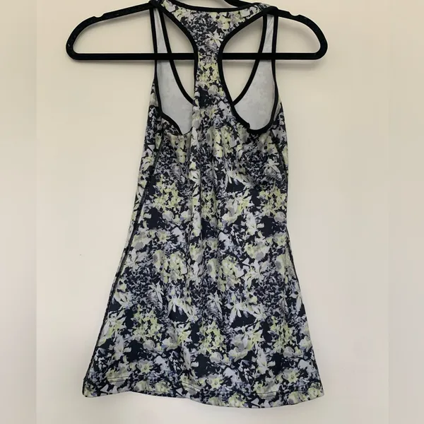 Lululemon racerback tank top - Image 5