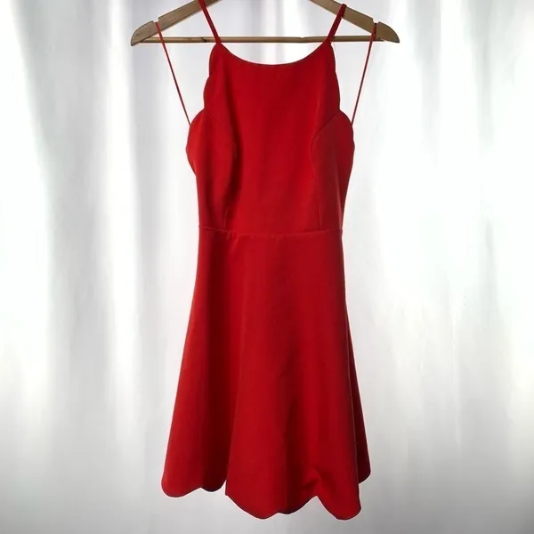 Lulus Play‎ On Curves Backless Dress in Red Size Medium - Image 4