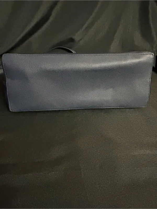 Tommy Hilfiger Dark Blue Embossed Logo Tote Handbag Purse NWT - Image 9
