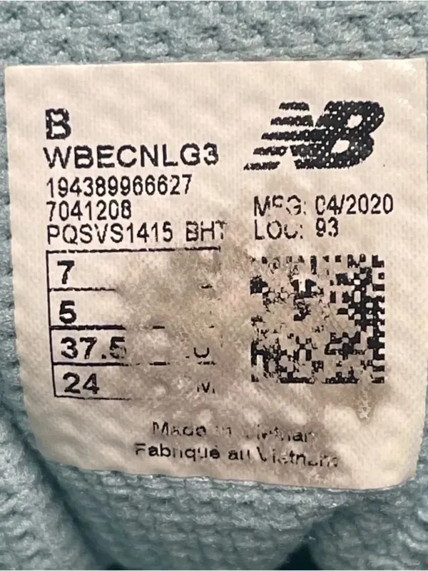 New Balance Fresh Foam Beacon V3 Women's Light Blue Sneakers Size 7B - Image 4